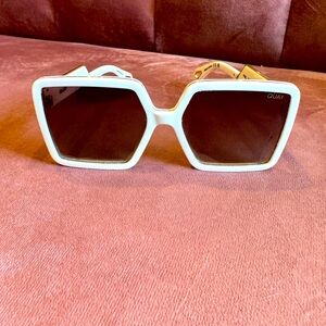 QUAY AUSTRALIA ALMOST READY CREAM SUNGLASSES